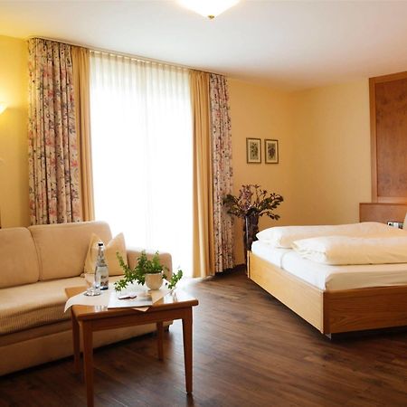 Hotel & Restaurant Dornweiler Hof Illertissen Kültér fotó
