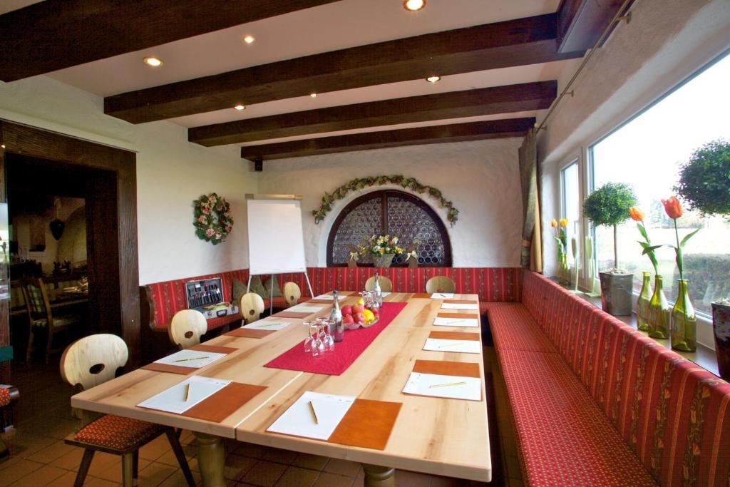 Hotel & Restaurant Dornweiler Hof Illertissen Kültér fotó