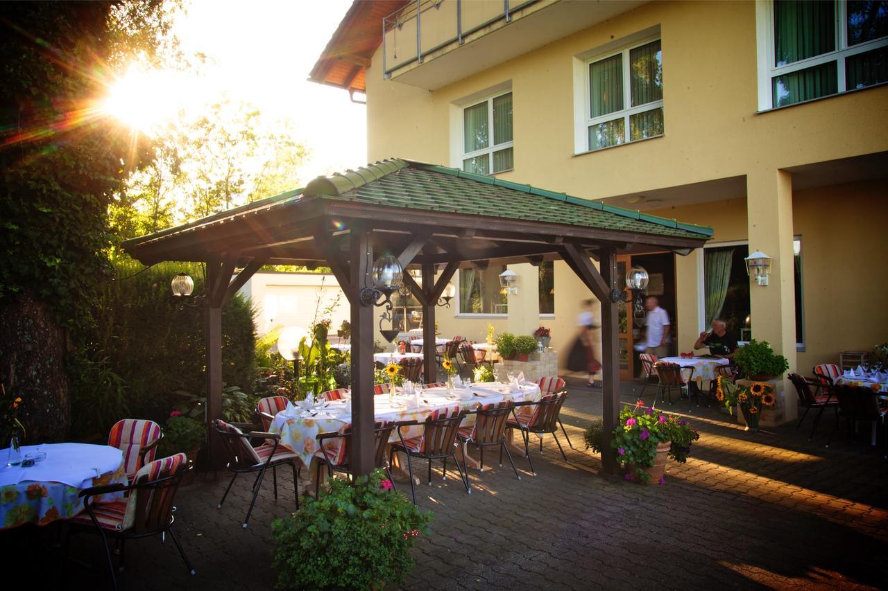 Hotel & Restaurant Dornweiler Hof Illertissen Kültér fotó