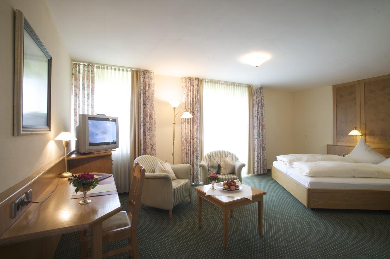 Hotel & Restaurant Dornweiler Hof Illertissen Kültér fotó